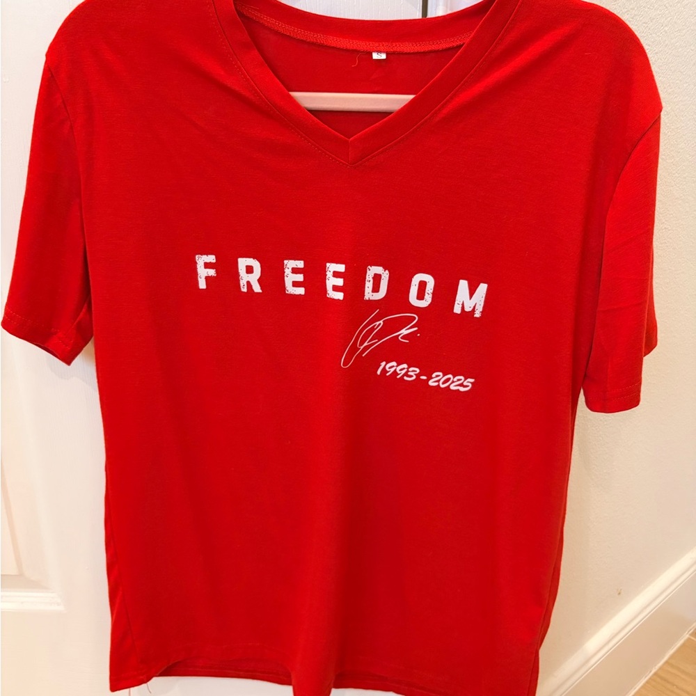 Red Freedom Graphic Women's Top